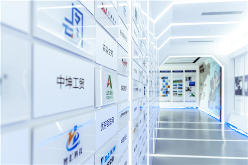 AI+实体经济产业加速中心暨讯飞未来港落户青岛西海岸新区