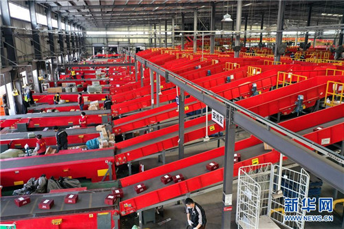 青岛陆港“多式联运”助力企业产销畅通