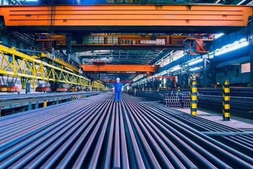 龙龙高铁福建段全线铺轨贯通