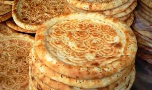 新疆馕产业为扶贫添“后劲”