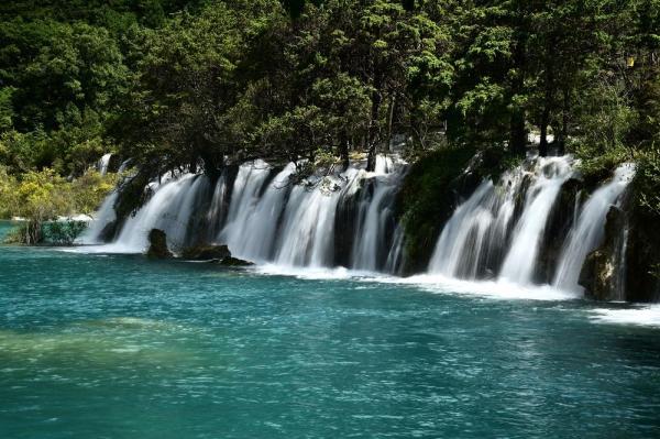 九寨沟火花海灾害治理完成 将于国庆前夕开放