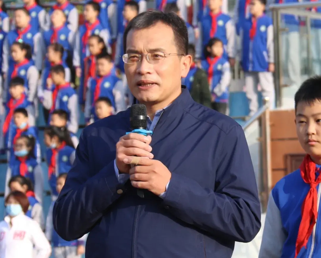 德州学院附小博士进校园（二）——于家峰博士《在学习中学会思考》