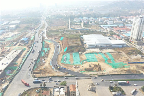 青岛西海岸新区长昆立交桥预计明年6月建成通车