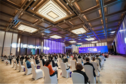 长三角巾帼创新创业峰会在江苏南通召开