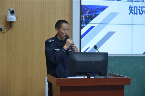 青岛：民警“支招”！“防电信诈骗第一课”走进海大