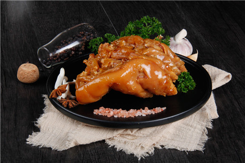 卤味江湖，“猪脚”出战！