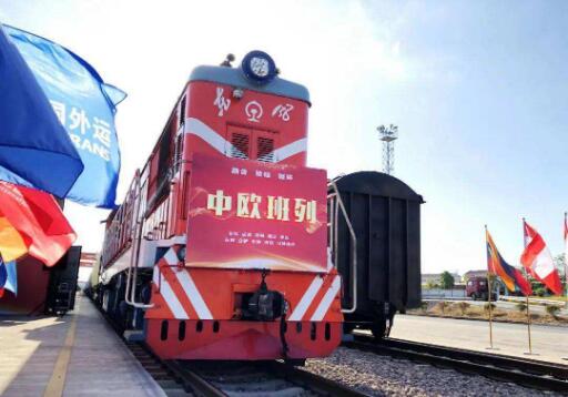 航运、空运供不应求 中欧班列迎外运高峰