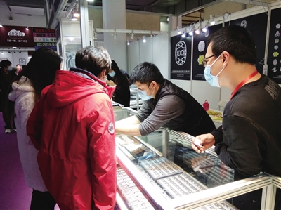 珠宝行业：发展韧性强 空间获延伸