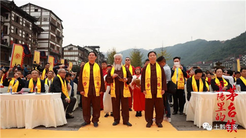 不用再把美酒藏床脚了，台典在核心产区为你解决！物美价廉，食用方便，还贼有面子！