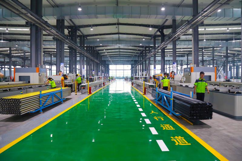 争创国际一流的建筑产业化“智”造企业 走进中建八局建筑科技（山东）有限公司产业园区