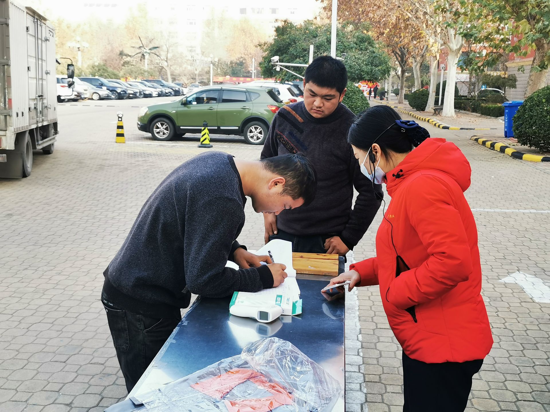 德州市德城区广川街道东方家园小区迎来“新管家”
