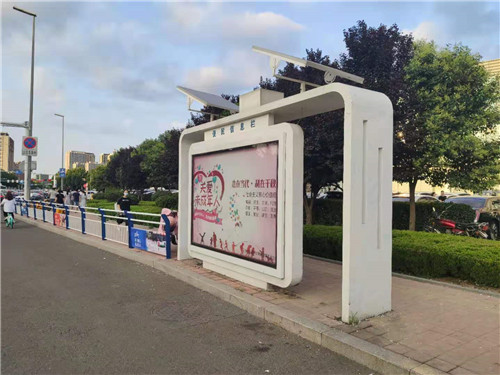 小广告治理进行时，打好疏导牌，市民更舒心