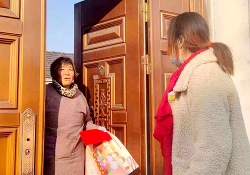 郯城县李庄镇：进村入户开展防范一氧化碳中毒宣传