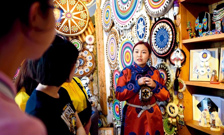 瞭望 | 内蒙古“三少民族”：告别原始走向小康