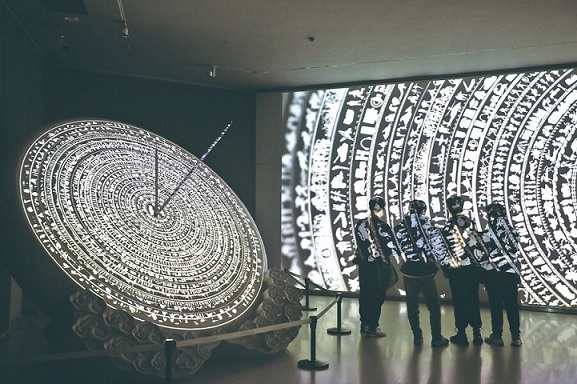 “走进美术馆”之三 | 文化交流的审美客厅