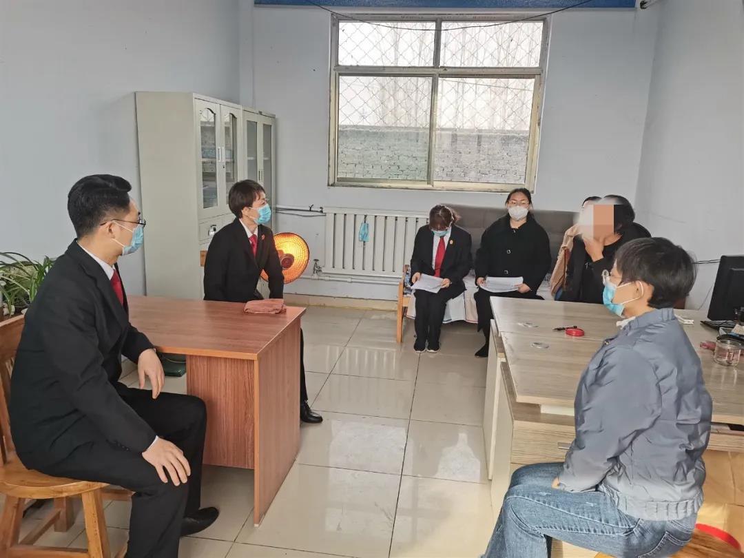 德城区法院：47名农民工，37万工资，10天到位！