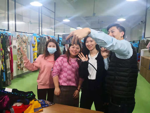 代你来看样品间：获千万元商机的新方式