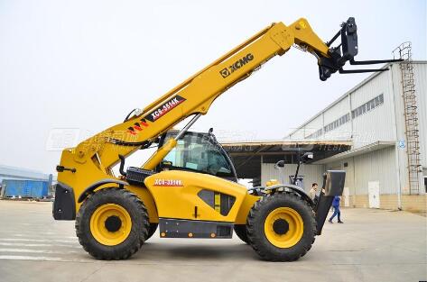 徐工伸缩臂叉装车批量发往欧洲市场