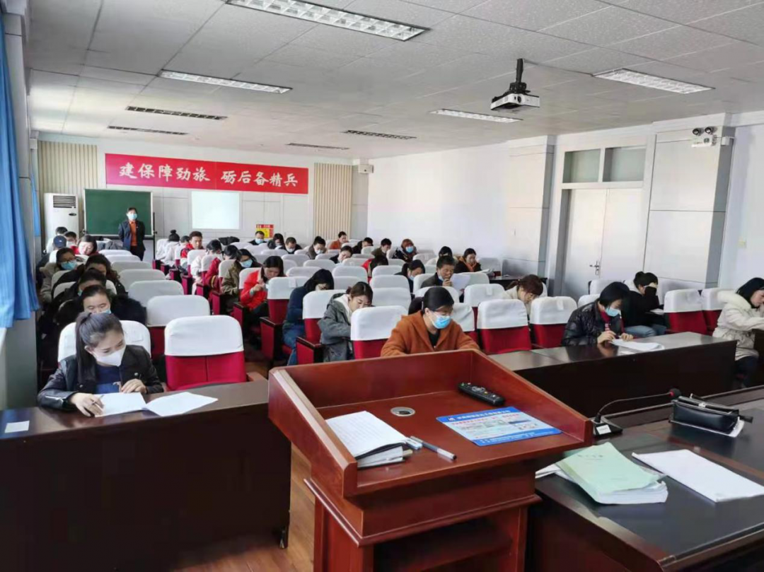 德州市中心血站组织“献血知识、采供血法律法规”考试