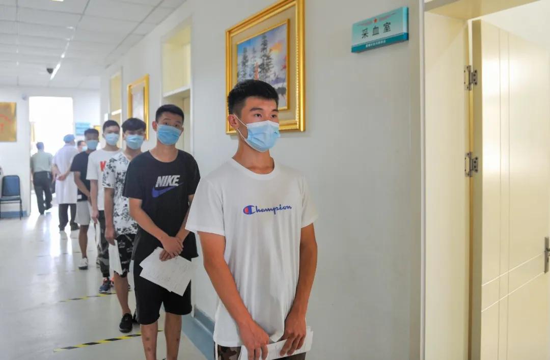 摘掉眼镜 圆梦军营——德州市立医院眼科为梦想保驾护航