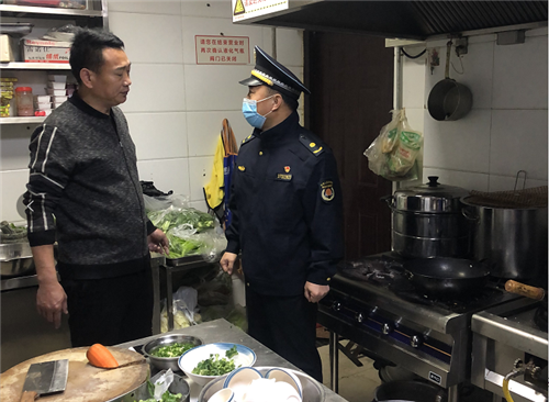 解决群众身边的“关键小事”  青岛市崂山区综合行政执法局开展垃圾分类专项执法行动