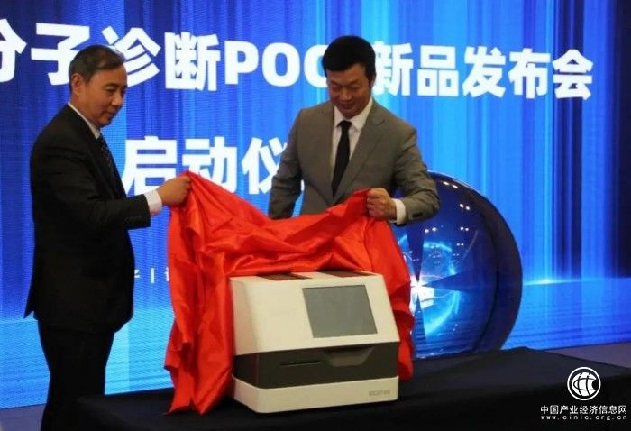 CACLP爆款精品，优思达多通道一体机引追捧！