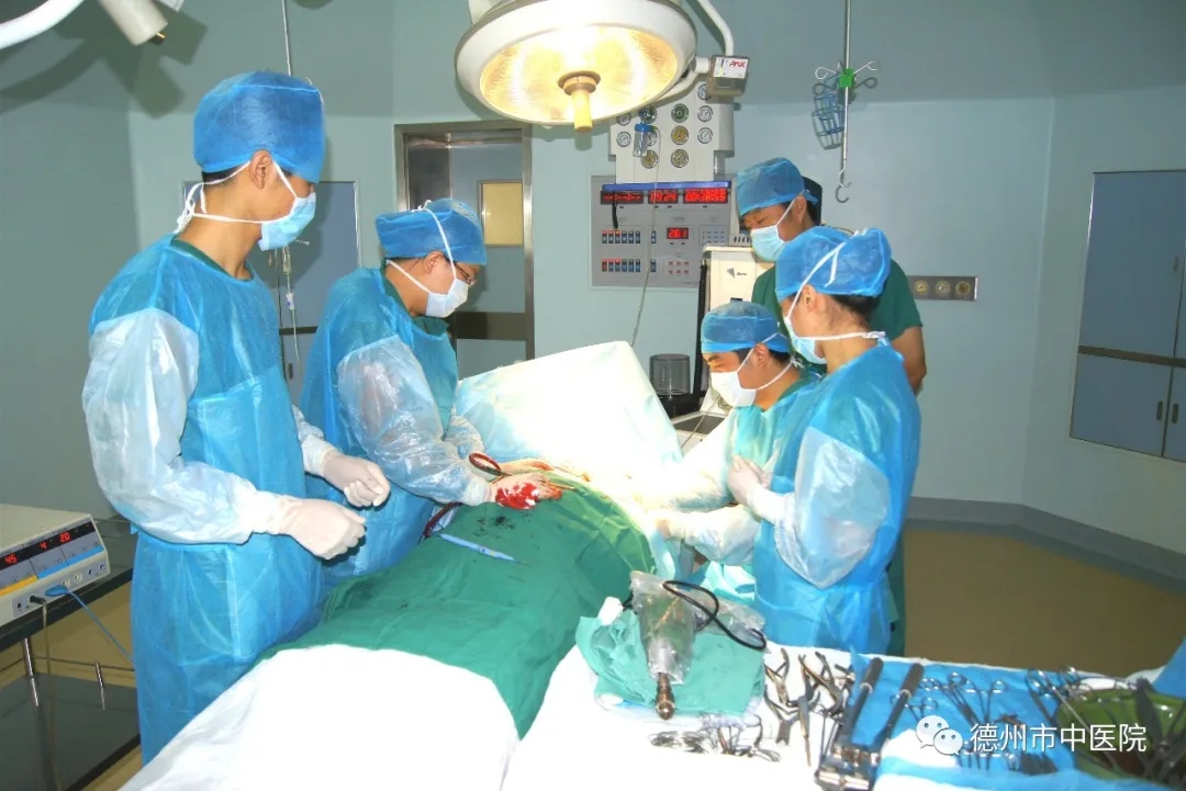 男子遭遇车祸骨盆被撞碎丨德州市中医院专家助他重新站起