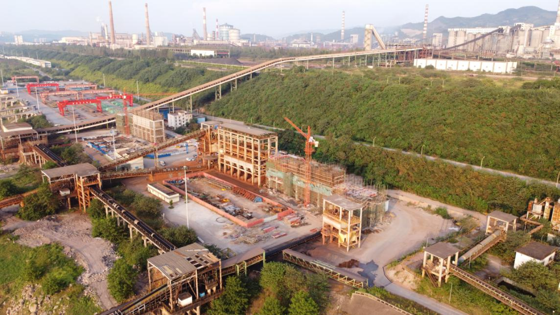 潜心笃行闯市场  奋力拼搏展未来