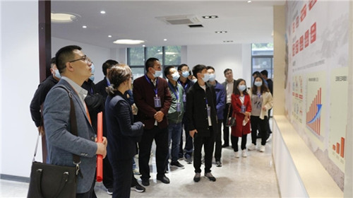 青海省海南州畜牧企业领导到五香居参观考察 