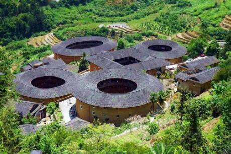 福建永定：做强土楼品牌 推动全域发展