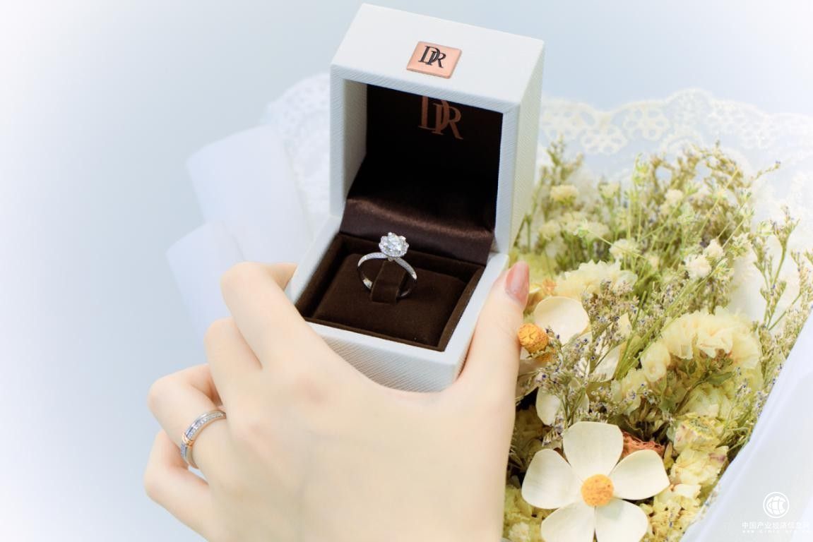 愿意捍卫真爱文化的DR钻戒，助力迪阿股份有限公司乘风破浪