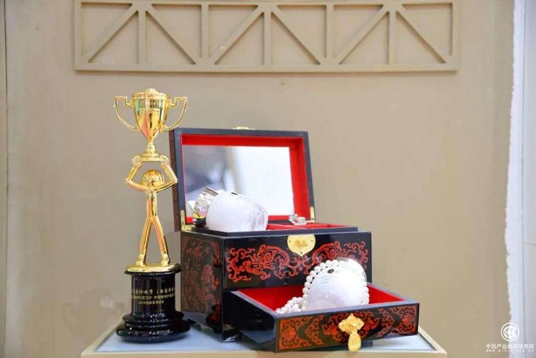 片仔癀美白祛斑膏和珍珠膏上榜美伊大奖，硬核出圈！