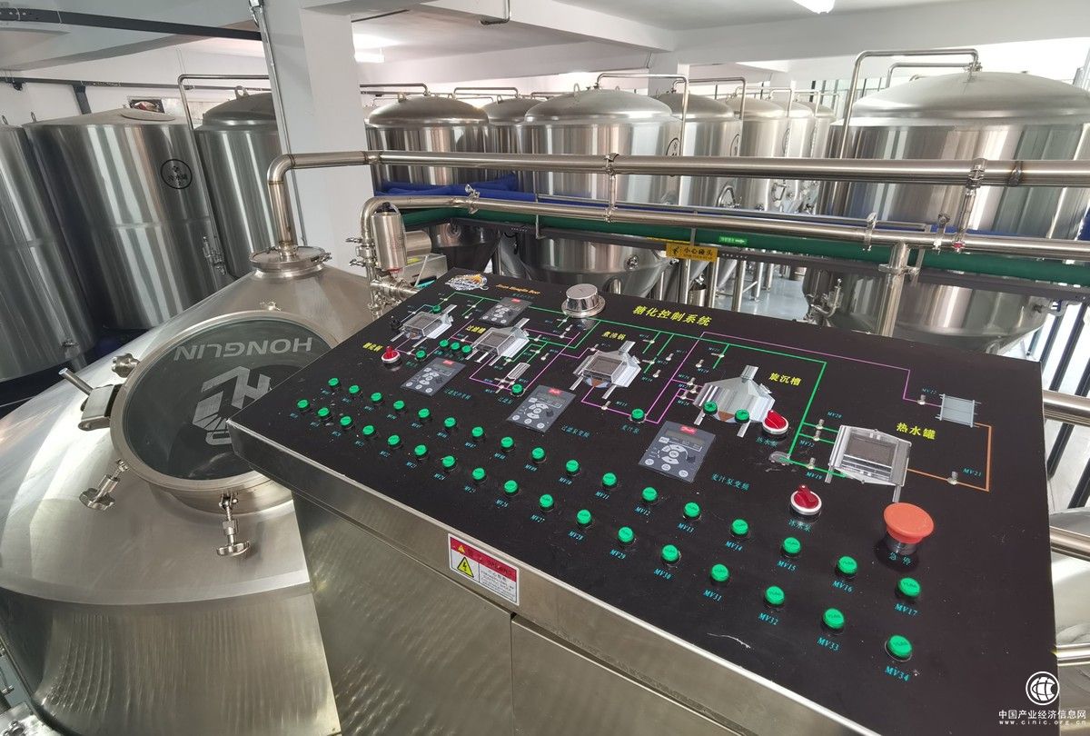 网红精酿啤酒来了！新国货，青岛喜浪精酿！