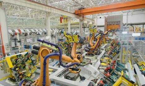 吉利低碳数智工厂落成 新一代城市商用车即将投产