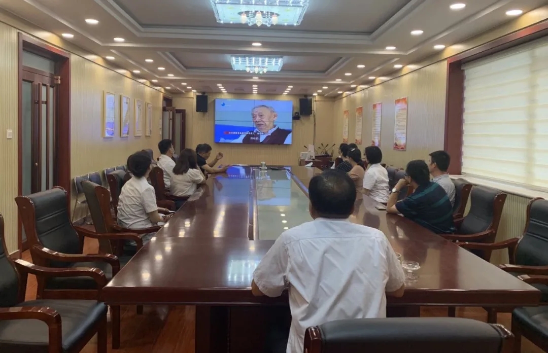 “永远跟党走”——德州联合医院党员集中观看大型情景党课