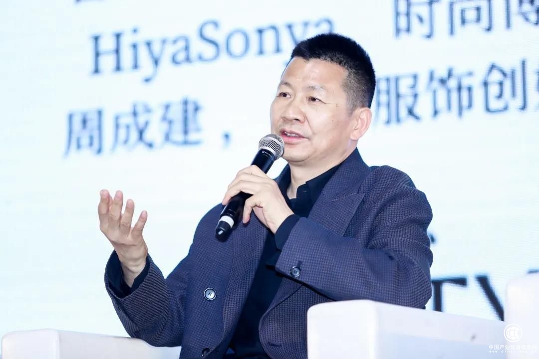 专访美邦服饰创始人周成建：创业26年后再出发，如何思考“中国的新奢品牌”？