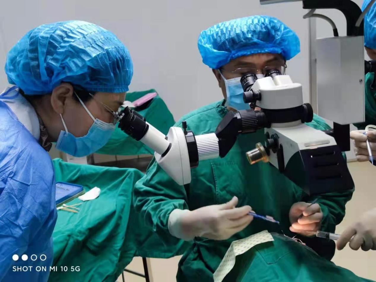 德州市第七人民医院眼科完成首例复杂外伤性白内障超乳摘除+张力环植入术