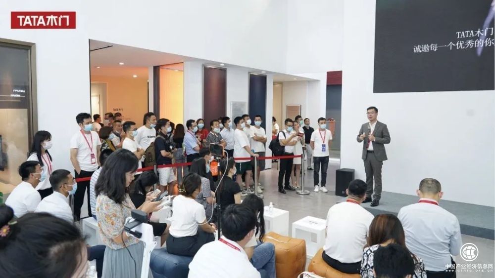 TATA木门不负优质木门推荐品牌美名，新品木门不断亮相