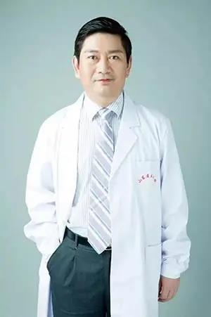 8月5日(周四)德州市立医院特邀山东省立医院妇科专家李长忠教授坐诊、查房、手术