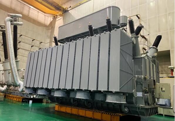 中国西电集团研制成功国内电压等级最高、容量最大的植物油变压器