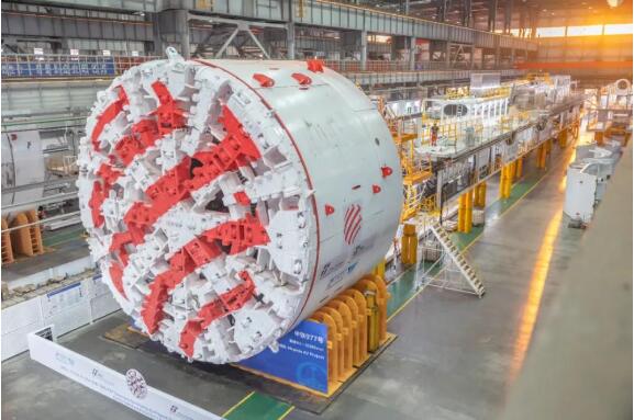 我国出口欧洲超大直径土压平衡盾构机下线