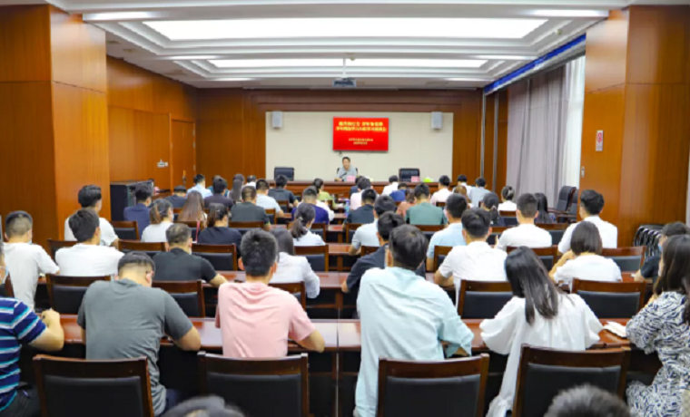 济宁市住建局召开“提升执行力青年争先锋”青年理论学习小组学习座谈会