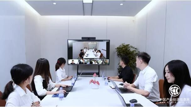 小家伙，好家伙！好视通智能云视频一体机PX800新品上市