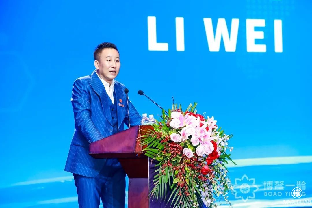 一龄董事长李玮发表十七周年庆典演讲 思行并济阐明品牌纲要