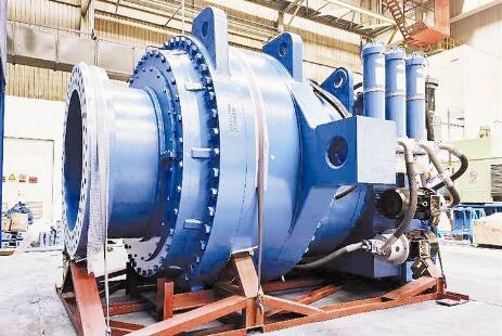 大连重工成功研制6.2兆瓦海上风电齿轮箱