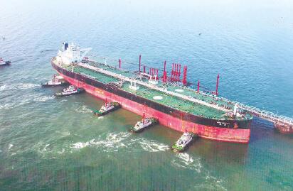 广西最大原油码头投产试运营