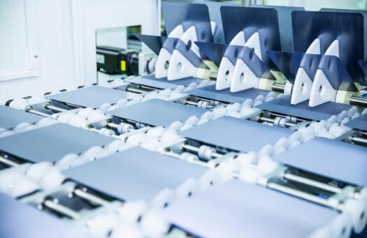 新产品产销两旺传递重要信号