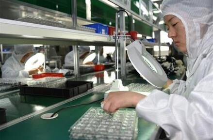 西安高新区光电子信息产业前三季度营业收入达2420亿元