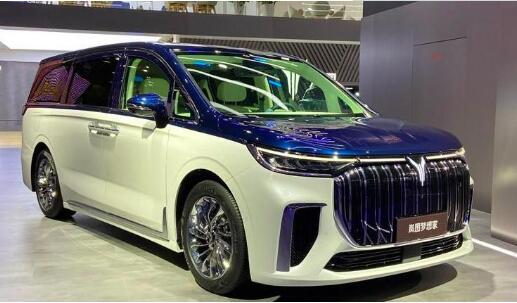 岚图全球首款大型豪华电动MPV正式亮相