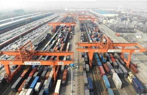 “一带一路”倡议提出8年来 四川对沿线国家进出口值年均增幅10.6%